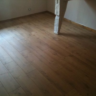 Pose parquet stratifié RB Sols